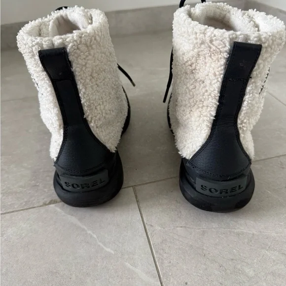 Sorel Women’s Explorer II Joan Boot. Size 7.5. Black/Sea Salt. - Picture 6 of 11